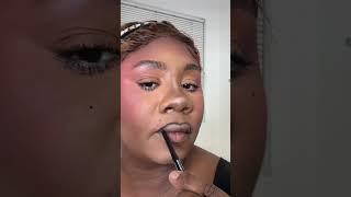 How to Overline your lip #lipgloss#lipstick #logantheempress #makeup #makeuptutorial