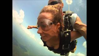 Kimi's Skydive - 08/06/2011