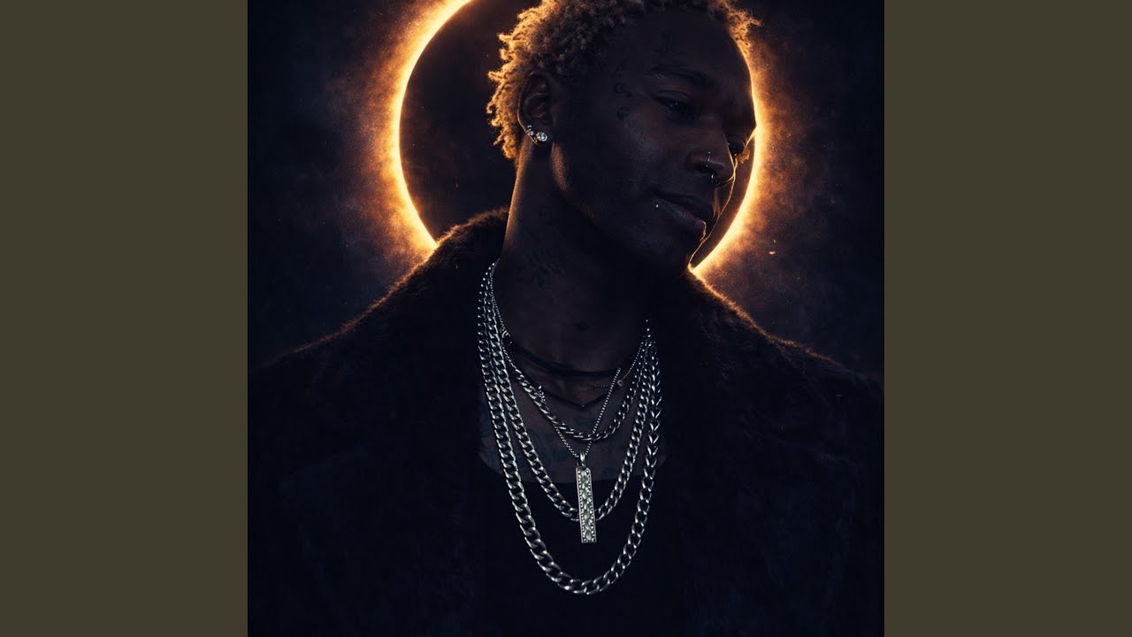 Obejrzyj Moon w YouTube Obejrzyj Moon w YouTube