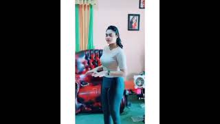 Joget Tik Tok Tante Cantik