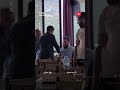 الرئيس الشرع وعقيلته في زيارة إلى أحد مطاعم بلودان بريف دمشق