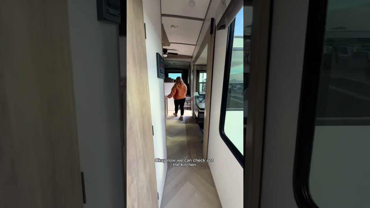 2 STORY RV TOUR 🤩 Perfect RV For A Family! 