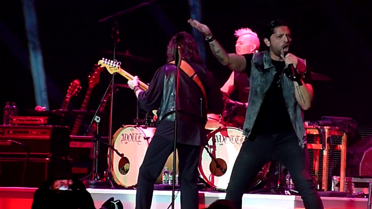 Ritchie Blackmore's Rainbow,  I Surrender, O2 Arena, London, 6. 17. 17.