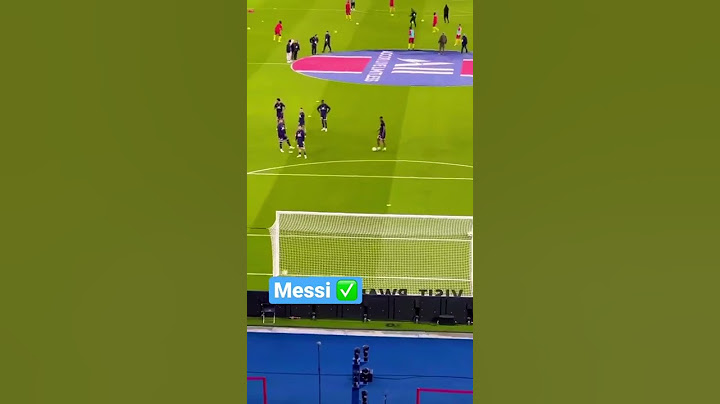 Kylian Mbappe Having a Bit of Fun With His Left Foot in PSG Warmups #shorts #football