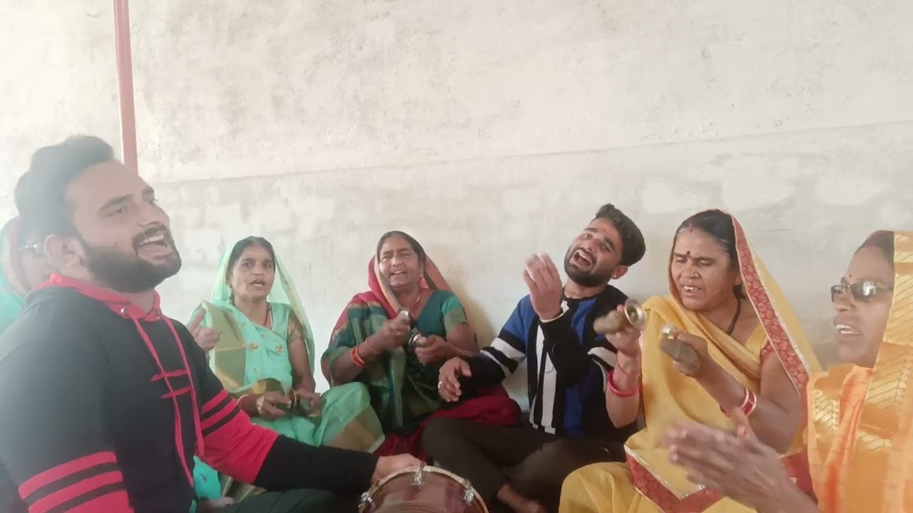 With lyrics ll सखियां कृष्ण भगवान से परेशान होकर क्या कहती हैं - दिल को छू लेगा यह भजन😍