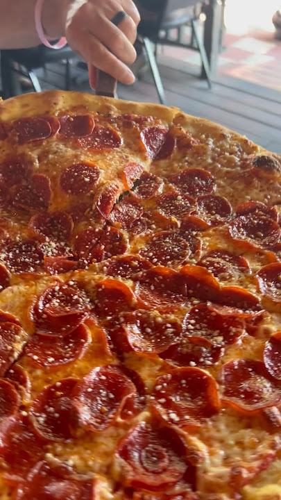 PIZZA AT NONA!!🍕#pizza #thenonaslicehouse #shorts