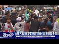 水槍大戰! 蔣萬安.李四川被小朋友圍攻全濕｜TVBS新聞 @TVBSNEWS01