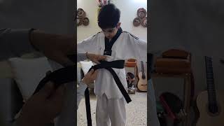 تعليم طريقة لبس حزام التايكوندو مع مصطفى تايكوندو
