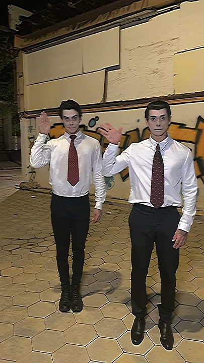 🛸 #uncannyvalley #CroesBros