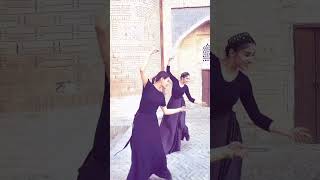 Surnay Lazgi💃🎶💕🌻💥#uzbektales #lazgi #raqs #dance #beauty #wedding #xorazm #танец #dancer #dancevideo