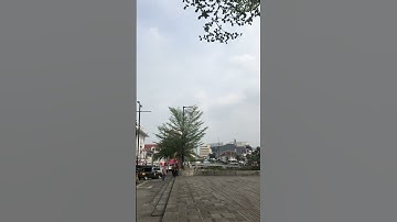 Weekend Band at Kali Besar Kota Tua Jakarta 2/2