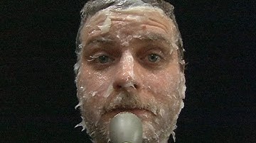 Advanced Studio Recording Techniques 02 - "Microphone Comparison" [Full Episode]