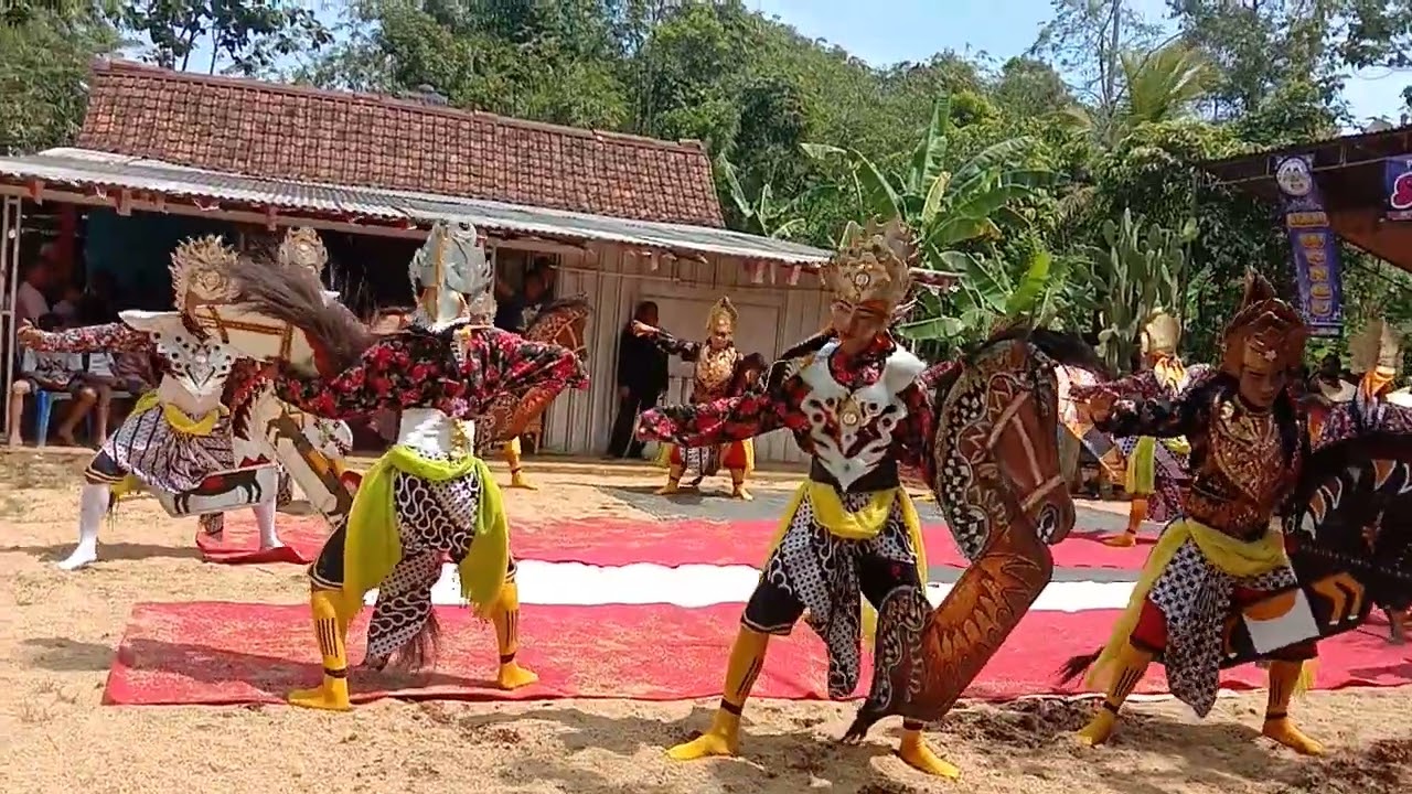 TARI PRAJURITAN EBEG SEKARWUNGU