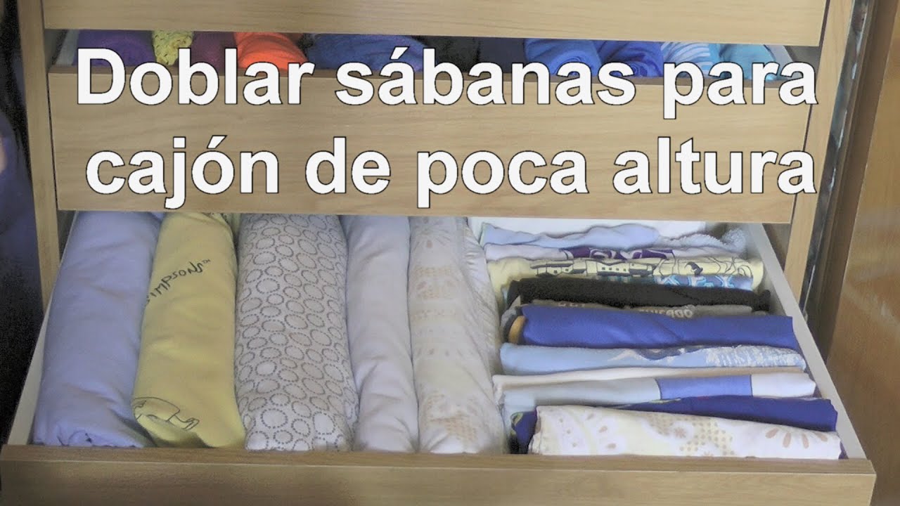 Cómo doblar sábanas para guardar en vertical en cajón de poca altura.  Método del bolsillito - YouTube
