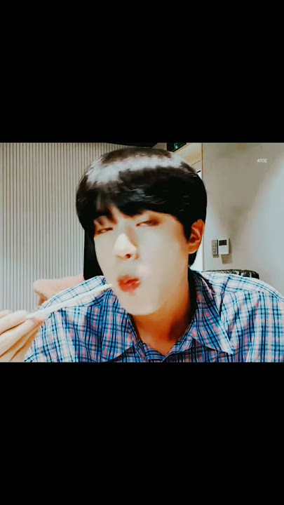 bts jin eating gif 🤩 looking so cute #jin #btsarmy #viralshort #fashiontarangtop10