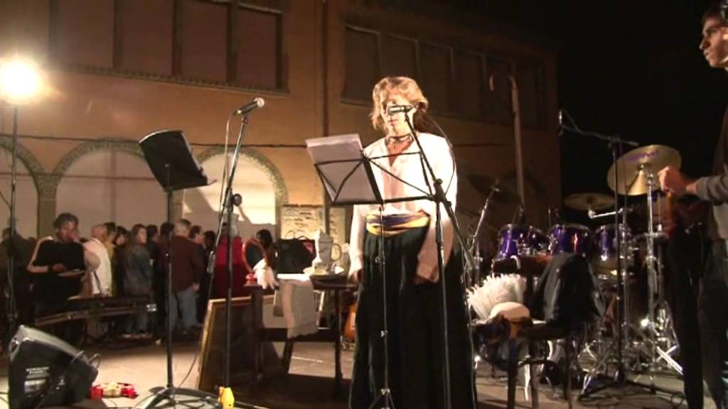 Festes del Barri de La Calla, arribada del(a) tiet(a) - YouTube