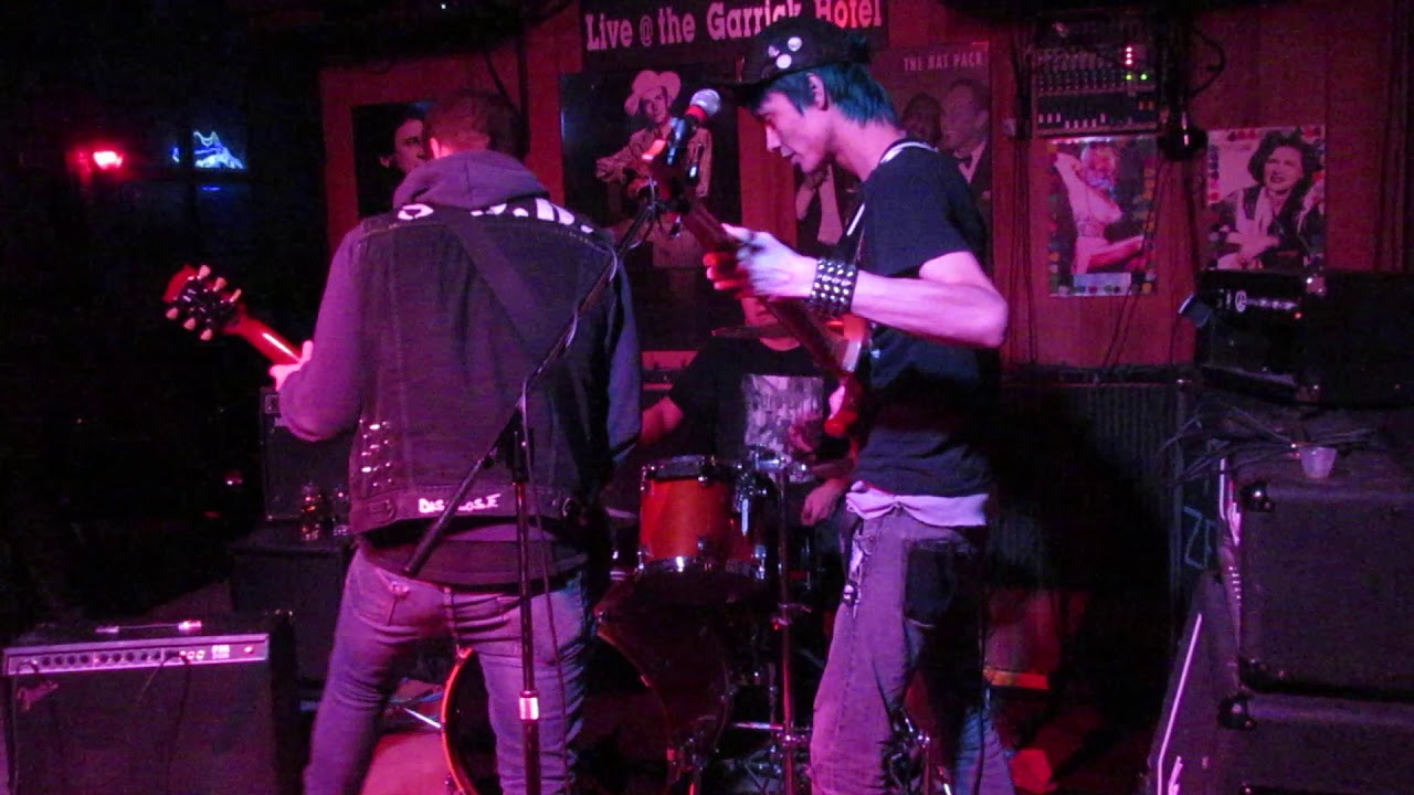 The Rewd.  Garrick Hotel.  Winnipeg.  Dec 10th, 2016.