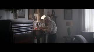 Grandpa fakes his own death to bring family back together