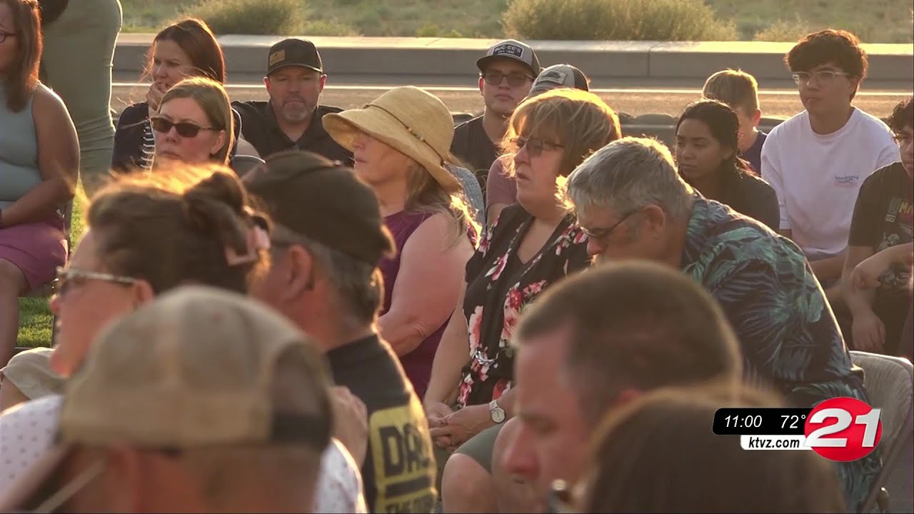 Community gathers at Bend church to share prayers, tributes to Safeway ...