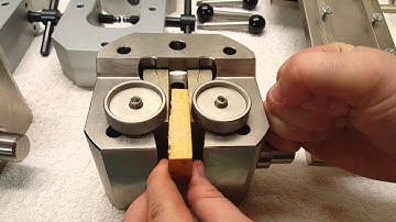 Mechanical Wedge Grips for Tensile Testing