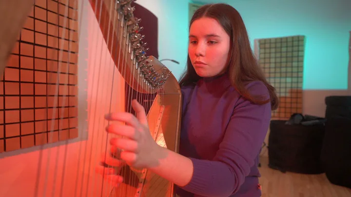 HANNAH LYONS - SET OF JIGS