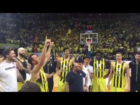 Melih Mahmuğlu feat.Fenerbahçe Tribünü - Dilimde Şarkıların Gündüz Gece (TEZAHÜRAT)