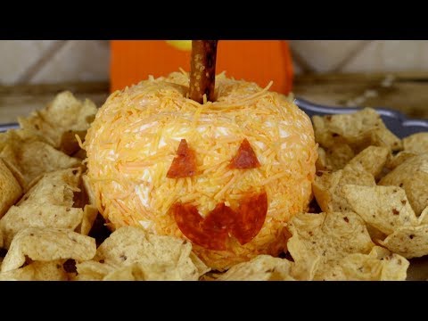 Pumpkin Cream Cheese Ball | Halloween Recipes