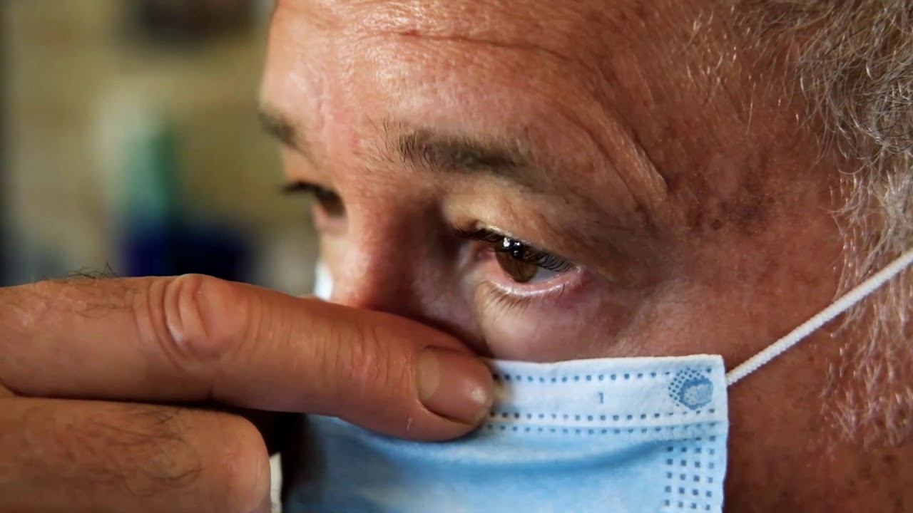 Wearing a face mask to prevent Covid-19 infections