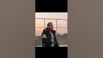 انت تتصرف بكيفك تلعب بكيفك 