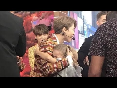 JIMIN BTS hugged💞little girl fan on show 'Good Morning America'#btskimarya#bts #jimincutemoments