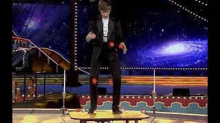 Acrobatic tap dancer| CCTV English