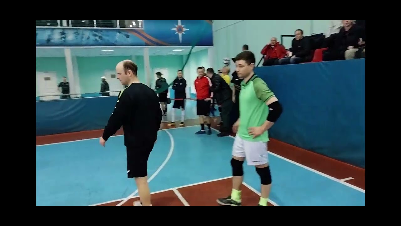 Полевой игрок встал в ворота и вытащил серию пенальти Юрий Польщак 