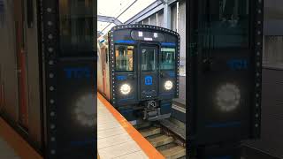 【半分は仮設ﾎｰﾑ】JR九州YC1系　普通諫早行き　浦上駅発車