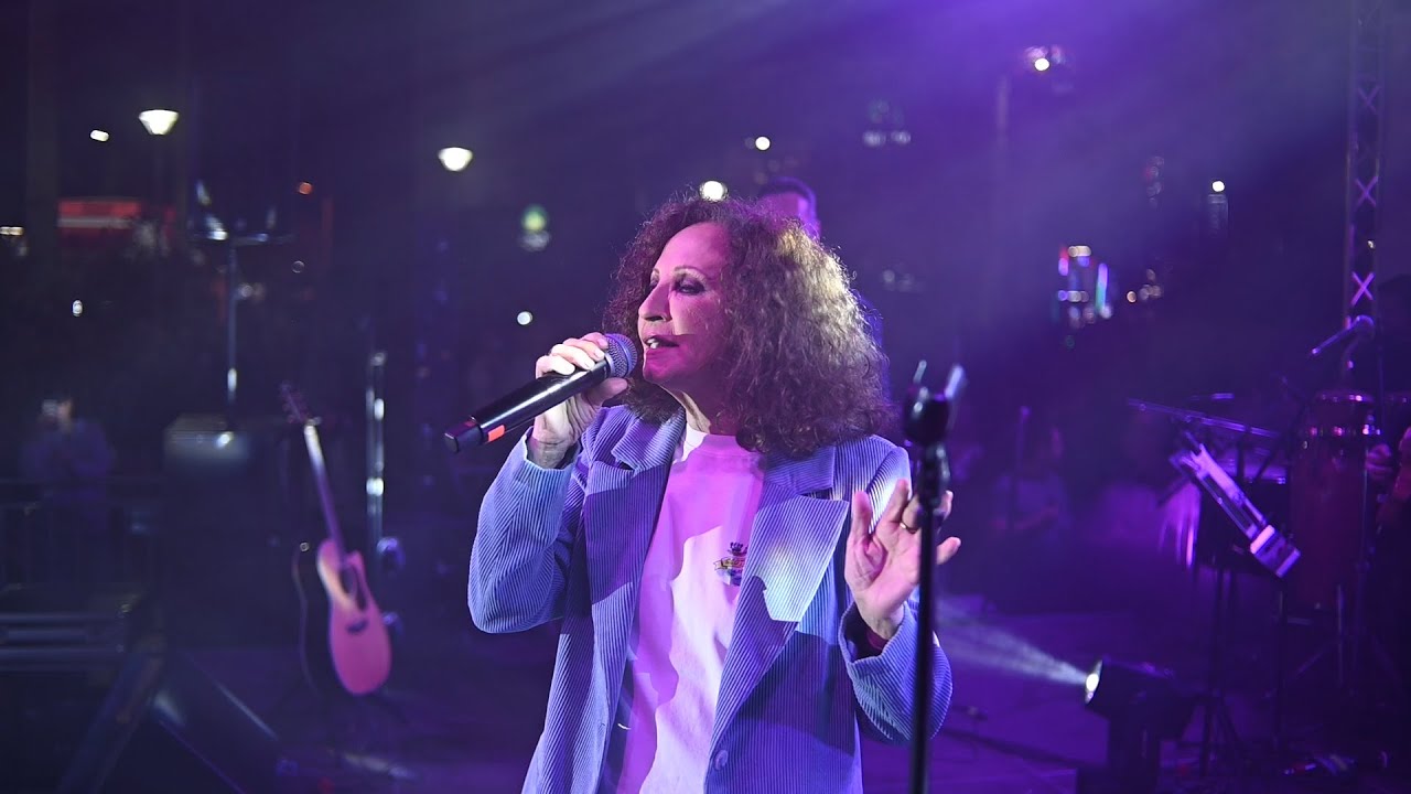 Η Γλυκερία μάγεψε την Νέα Φιλαδέλφεια σε μια αξέχαστη μουσική βραδιά