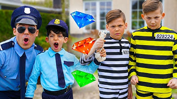 Jason the officer catches prisoners - children
