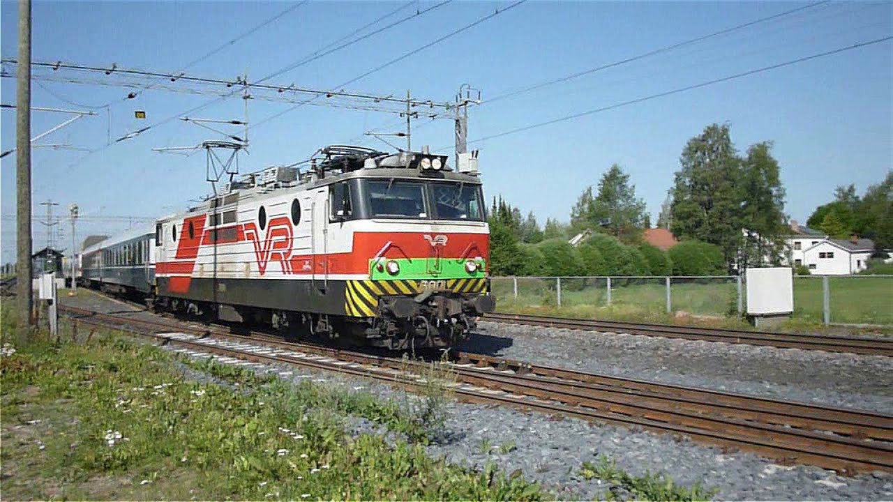 Humppila station, bysideJokioinen-Humppila narrow rail steam train 07/2014