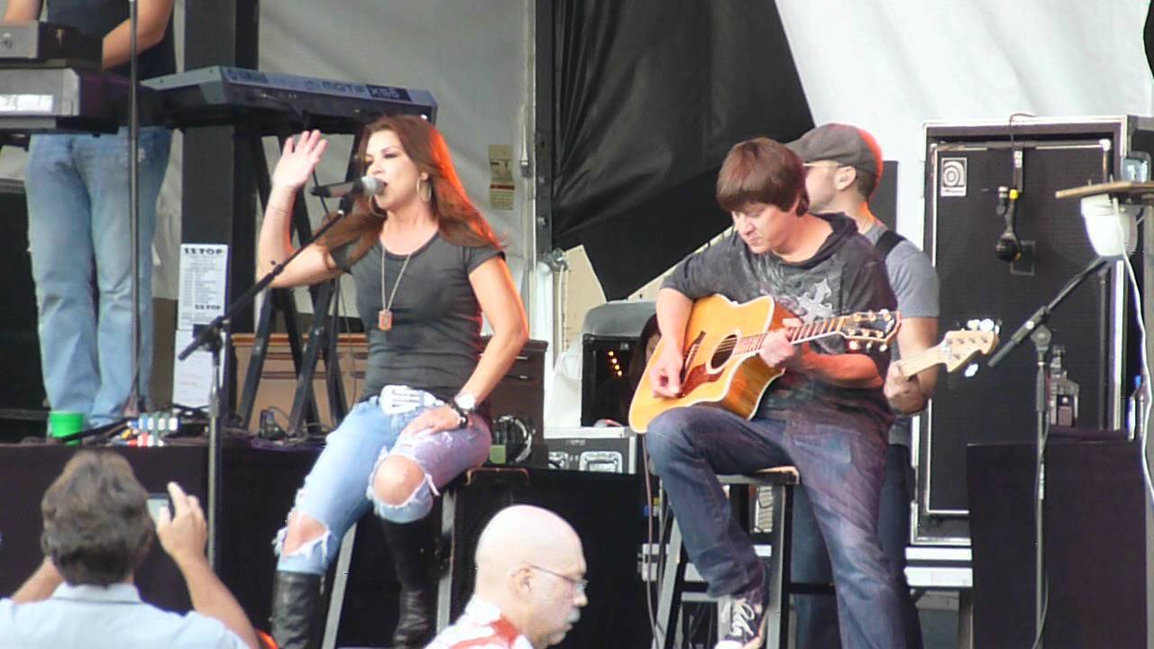 Gretchen Wilson Bring It On (Grandma), Live at The Innsbrook