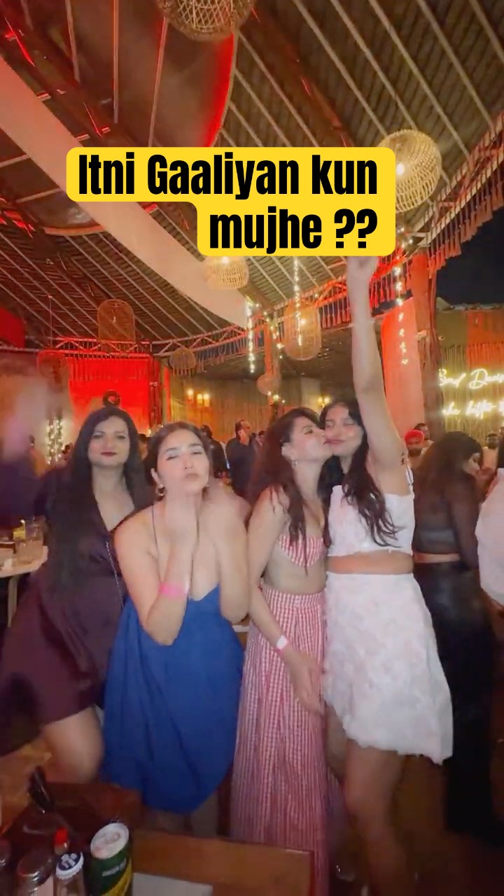 Gaaliyan itni kun mujhe ?☺️ #priyankatyagi #shorts #ashortaday