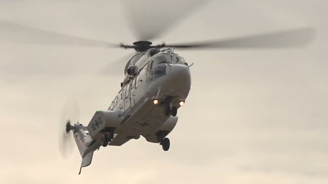 Der Bundespräsident landet am 13. Juli 2022 in Grafenwöhr, um US Truppen zu besuchen