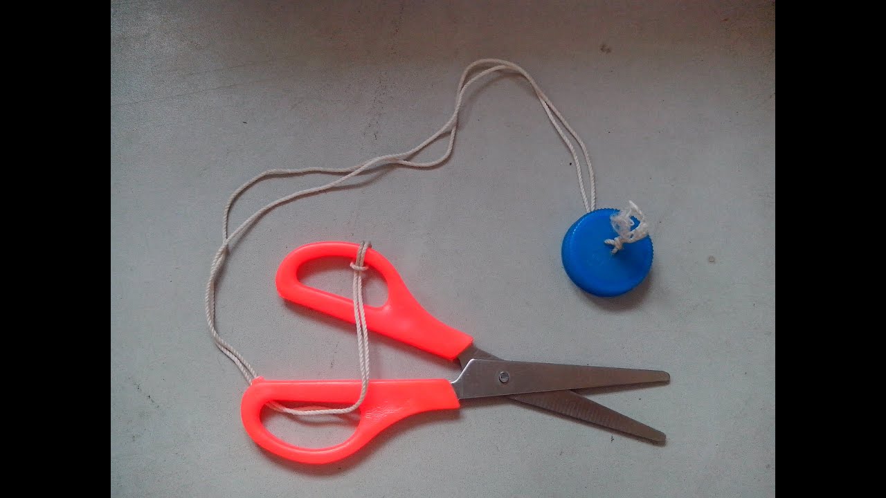 Laboratory fun: untie scissors