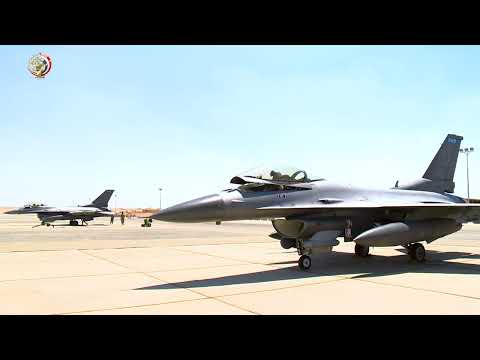 القوات المسلحة المصرية والأمريكية تنفذان تدريب جوي مشترك بإحدي القواعد الجوية المصرية القوات المسلحة المصرية والأمريكية تنفذان تدريب جوي مشترك بإحدي القواعد الجوية المصرية