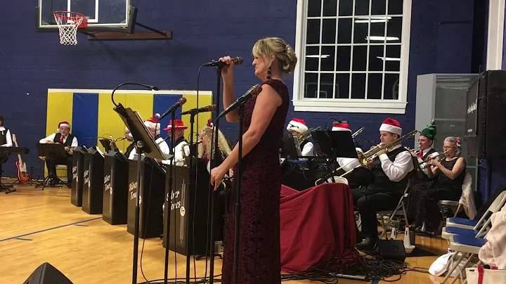 Elizabeth Lawrence makes a special guest appearanc...