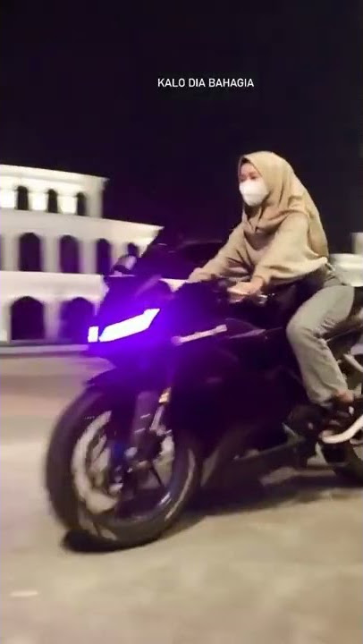 uhty cantik naik r15v3 #shorts #storywa30detik #r15v3 #fyp