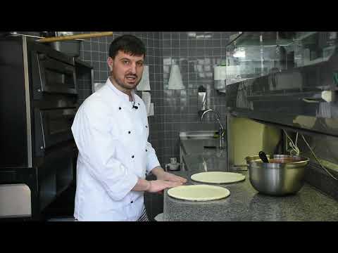 Пицца Маргарита (Pizza Margarita) - рецепт с помидорами и без 🍕 Инструкция приготовления