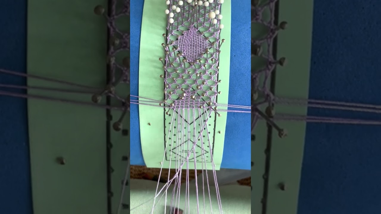 Zurcido en diamante torciendo el horizontal