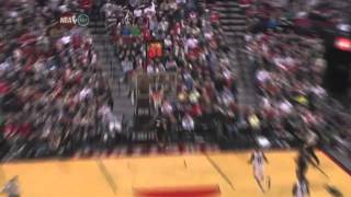 LeBron James tomahawk dunk vs. Portland (HD)