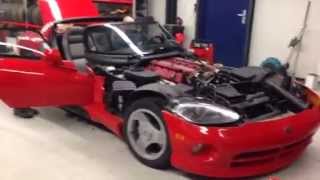 Dodge Viper RT/10 engine start