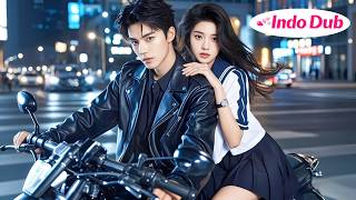 Download Lagu Mahasiswi tidak bersalah mencium CEO dingin demi misi, tak disangka CEO memeluknya erat jatuh cinta! MP3