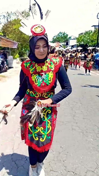 she blushed oh how beautiful #shorts #home #dance #dj #fyp #viral #djremix #2025