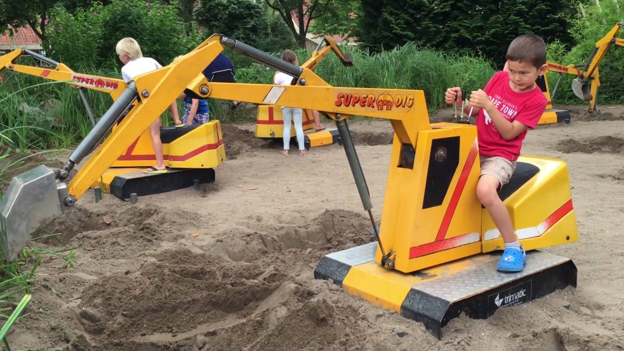 little digger! - YouTube